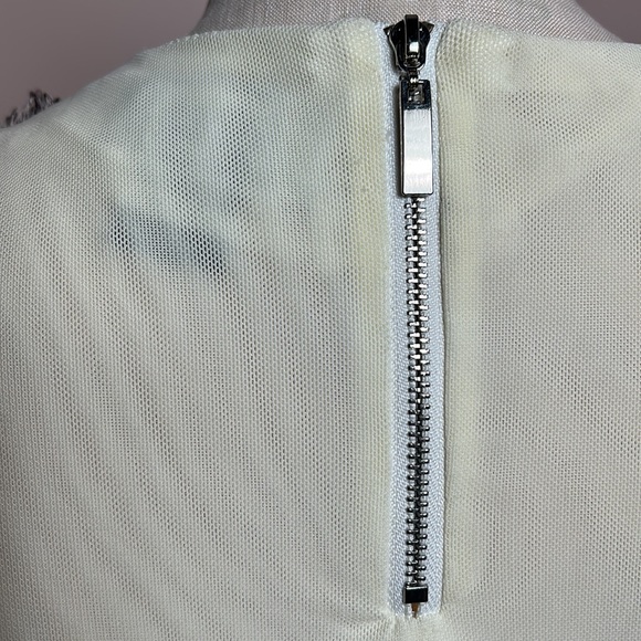 Garcia Women’s Silver Sequin beaded pinwheel motifs crop top size S - Picture 13 of 14